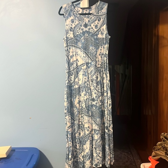 Peruvian Connection Dresses & Skirts - Sleeveless Blue and White Paisley Maxi Dress